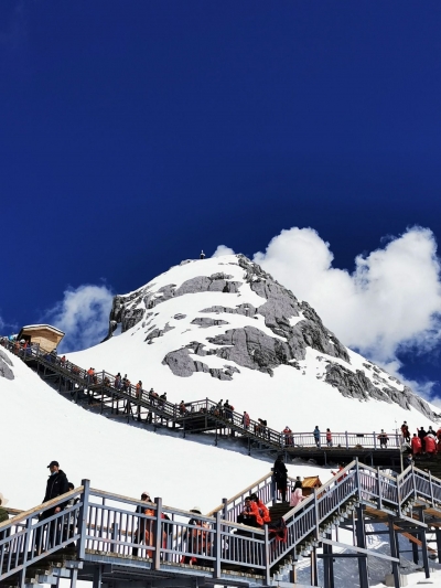 “五一”丽江市接待游客44.35万人次  景区多项举措获文旅部点名表扬