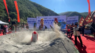 丽江鹰猎文化旅游风景区项目开工
