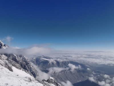 在丽江，有一种治愈系的美叫玉龙雪山景色！