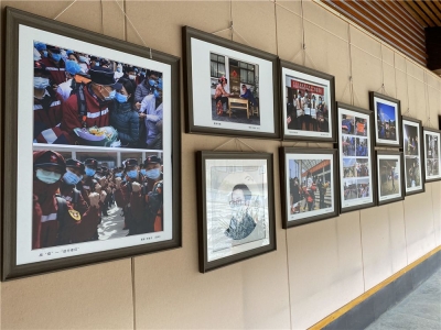 记住这些瞬间 “抗疫情 爱无疆”云南省抗疫美术摄影作品巡展进丽江