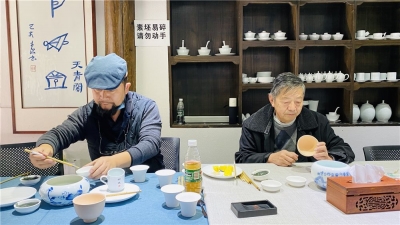 青花瓷与丽江东巴文化会擦出怎样的火花？