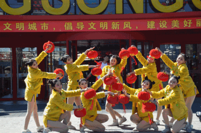 天雨流芳·文旅大集丨新年新惊喜！丽江千古情景区带你过潮年