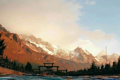 奇妙丽江纳西文化之旅：出发东巴万神园