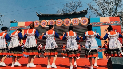 看过来，丽江是这样庆祝“三多节”的！