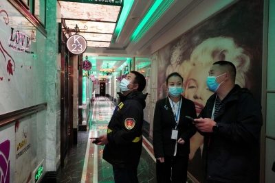 丽江市文旅部门突击检查文化娱乐场所