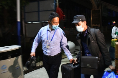 凌晨1时47分、200余名旅客！丽江火车站发生了暖心的一幕...