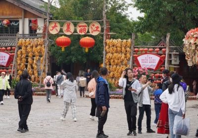 “五一”首日，街访来丽游客，他们在丽江玩得好吗？