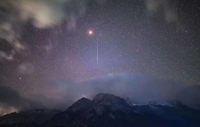 今晚22点，锁定浙江卫视，跟着吴奇隆、窦骁…一起追寻丽江最美星空！