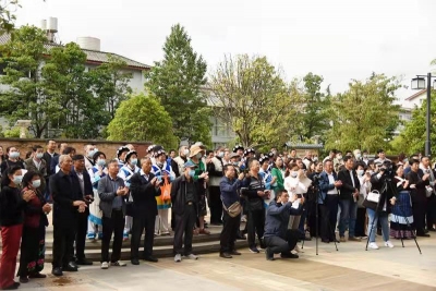 走进丽江市图书馆，了解“全国五好文明家庭”和浩、刘廷祯的家风故事