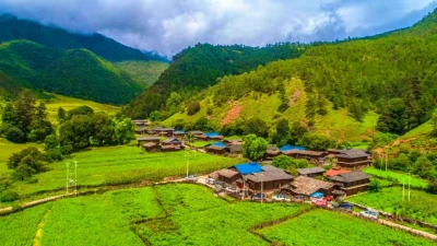 丽江小众秘境指南｜泸沽湖后花园“木底箐”已成花海