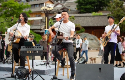 到丽江古城听民谣，本周乐队你一定喜欢！