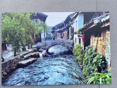 唐新华摄影展开幕！100余幅老照片带你走进八九十年代的丽江
