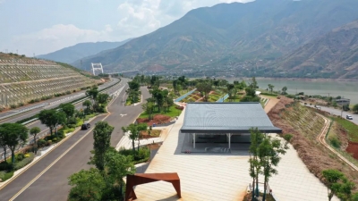 【丽江关注】永胜县境内的第一条高速公路，沿途风景秀丽……