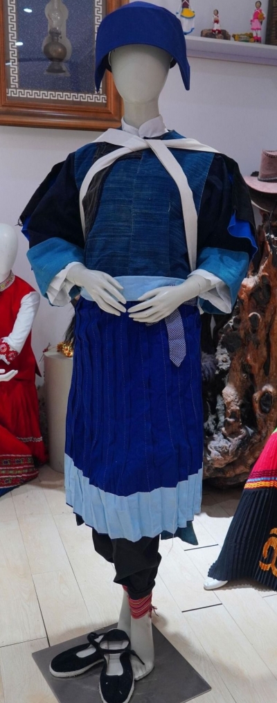 丽江纳西族妇女服饰：镌刻着民族历史和审美情趣