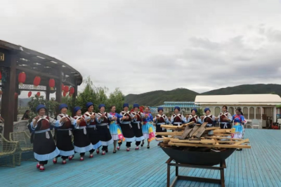 丽江全国乡村旅游重点村｜均良村：隐匿雪山湖泊间 深蕴原始纳西文化