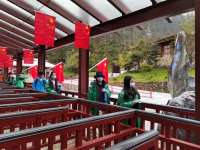 祖国好 家乡美丨国庆10.56万人次游玉龙雪山！游客景区平均停留时间延长至4.6个小时