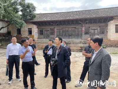 中国纪实文学作家写丽江活动举行