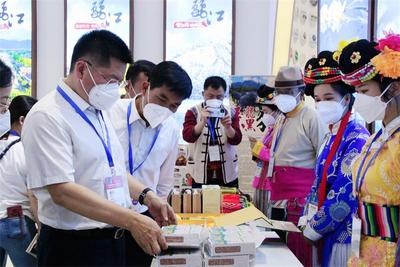 “舍不得的丽江”亮相2022旅交会 展现“柔软时光 休闲丽江”