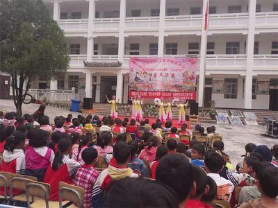 党建引领 文化惠民——2022年宁蒗县开展“我们的中国梦·七彩云南情”戏曲进乡村文化进万家系列活动