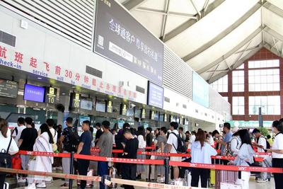 端午假期丽江机场日均保障旅客2.24万人次