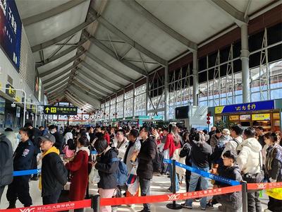 春节假期丽江机场共运输旅客20.5万人次