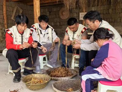 丽江首期省级非遗项目纳西族传统造纸技艺培训举行