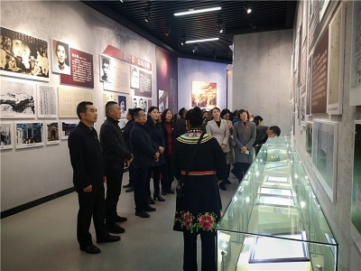 楚雄州文旅局机关党委与北浦社区党总支到州博物馆联合开展“忆党史、感党恩、跟党走”支部主题党日活动