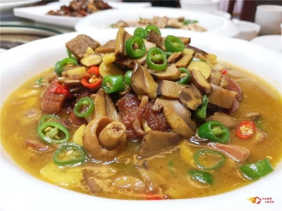 雨季来临，楚雄野生菌开始上市！吃菌季来了……