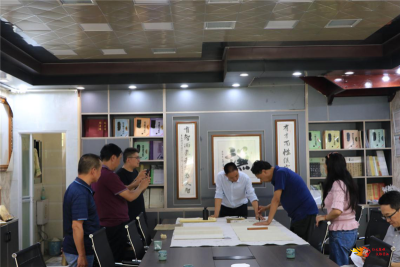 楚雄州“四大走廊”文化解读创作组到大姚采风