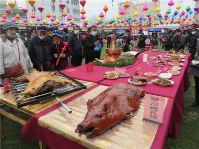 来禄丰，吃美食，喝锶泉！