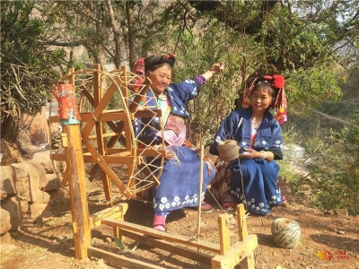楚雄州文化馆到湾碧乡开展民间文化传承活动