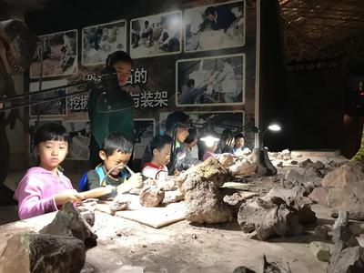 禄丰世界恐龙谷研学游，带你解锁周末“溜娃”新姿势！
