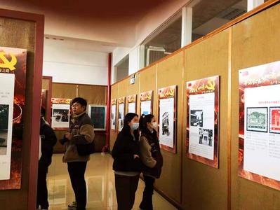 楚雄师范学院美术与艺术设计学院师生到南华县考察采风