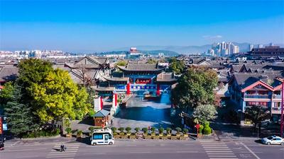 玉楚高速8月26日通车，“滇中翡翠 绿美楚雄”邀您来玩！