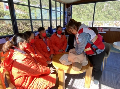 黨建引領(lǐng)優(yōu)質(zhì)服務(wù) “蒼山紅驛”黨群服務(wù)點(diǎn) 開展應(yīng)急救護(hù)培訓(xùn)活動(dòng) 