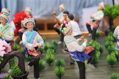 【大理文化生态保护实验区】面塑、剪纸、扎染、甲马、民居彩绘五项非遗项目进校园  文化遗产“活”起来