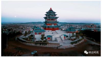 祥云彩云南现楼月色醉人