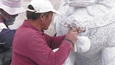 【艺术大理】“剑川名匠”：石雕凿出转型路