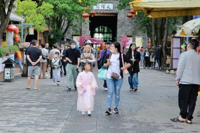 【有一种生活叫大理】2300多人都在逛！是什么热闹？