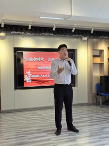 大理州白剧团进正阳社区开展“三下乡”文化惠民演出活动