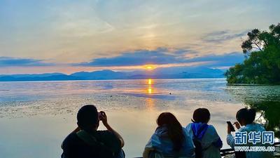 不同时辰下的大理云景 每张都美到可以做壁纸！