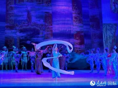 芭蕾舞剧《小河淌水》在莫斯科上演