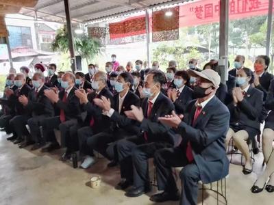 【聚焦二十大】洱源县老年合唱团学习贯彻二十大精神