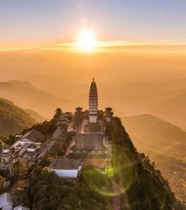 举国同庆 | 10月1日，大理州公民游览鸡足山免景区门票！