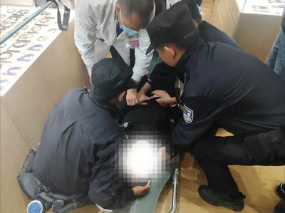 央视新闻报道！宾川鸡足山8分钟生命救援
